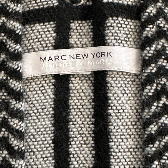 Marc New York (Andrew Marc) | Black, Grey/White Plaid Wrap / Shrug | One Size - Picture 12 of 14